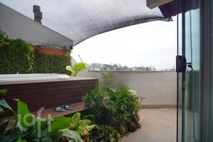 Image 16 - 890730