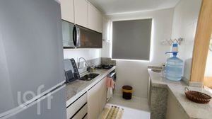 Image 7 - 890741