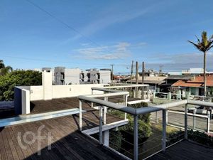 Image 19 - 890742
