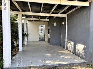 Image 4 - 890742