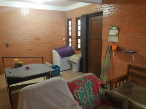 Image 9 - 890821