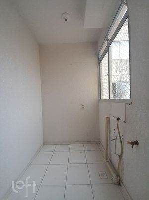 Image 1 - 890823