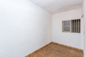 Image 38 - 890824