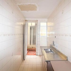 Image 16 - 890830