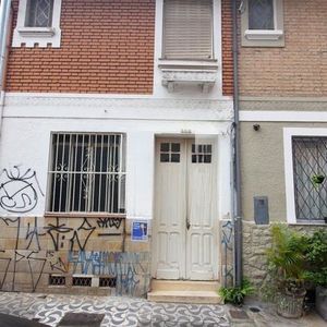 Image 24 - 890830