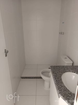 Image 9 - 890845