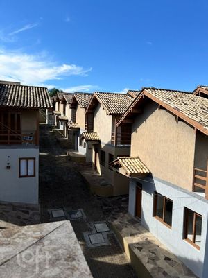 Image 8 - 890848