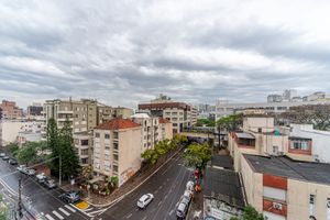 Image 11 - 890875