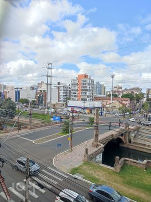 Image 8 - 890882