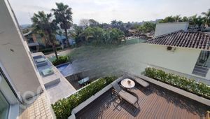 Image 12 - 890892