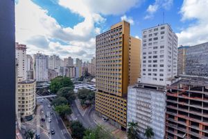 Image 16 - 890907