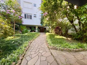Image 21 - 890909