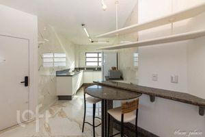 Image 10 - 890923