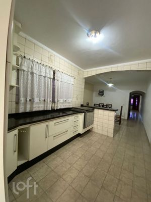 Image 5 - 890925