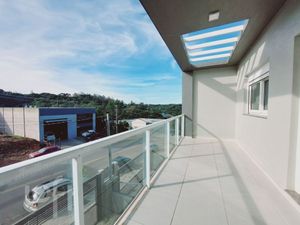Image 6 - 890928