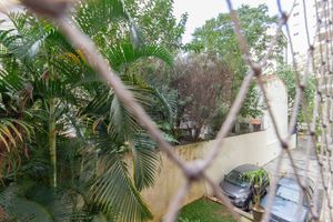 Image 9 - 890929