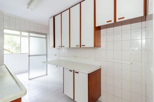 Image 19 - 890929