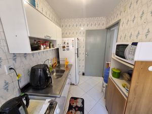 Image 5 - 890939