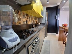 Image 8 - 890943