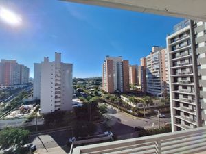 Image 14 - 890950