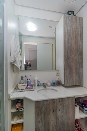 Image 18 - 890964