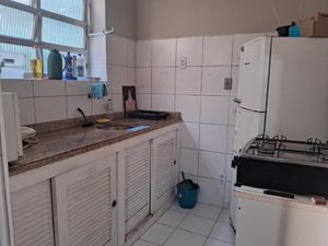 Image 3 - 890965