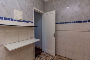 Image 15 - 890967