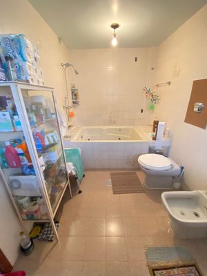 Image 8 - 891015