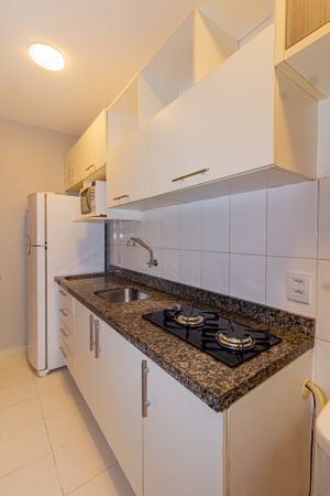 Image 10 - 891017