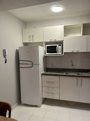 Image 10 - 891017
