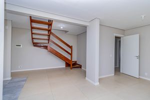 Image 19 - 891023