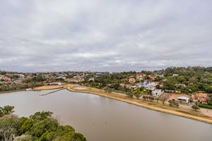 Image 16 - 891023