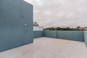 Image 2 - 891023