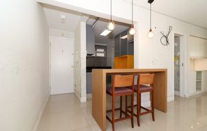 Image 13 - 891027