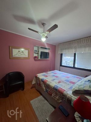 Image 18 - 891036