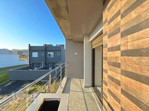 Image 27 - 891049