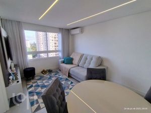 Image 6 - 891069