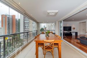 Image 7 - 891072