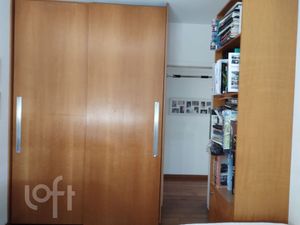 Image 13 - 891072