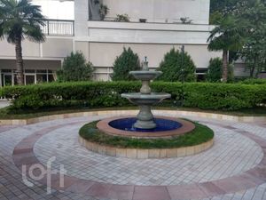 Image 61 - 891072