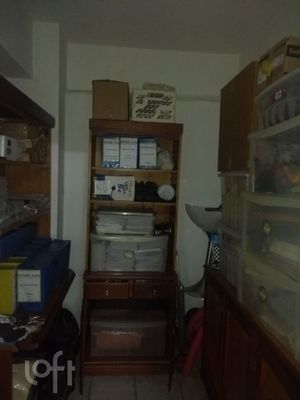 Image 33 - 891072