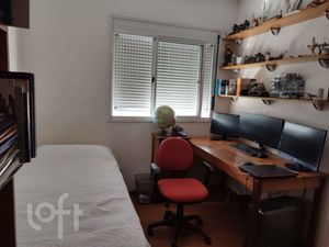 Image 11 - 891072