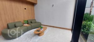 Image 37 - 891075