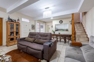 Image 3 - 891077