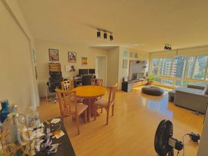Image 5 - 891079