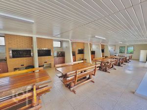 Image 25 - 891079