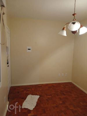 Image 3 - 891083