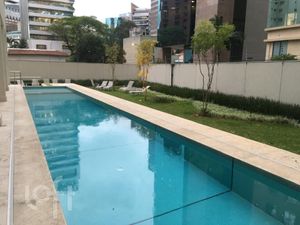Image 10 - 891086