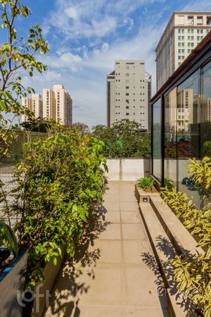 Image 16 - 891086