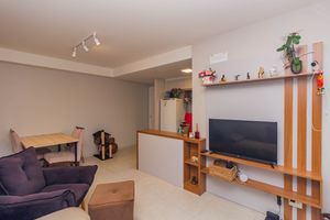 Image 4 - 891091